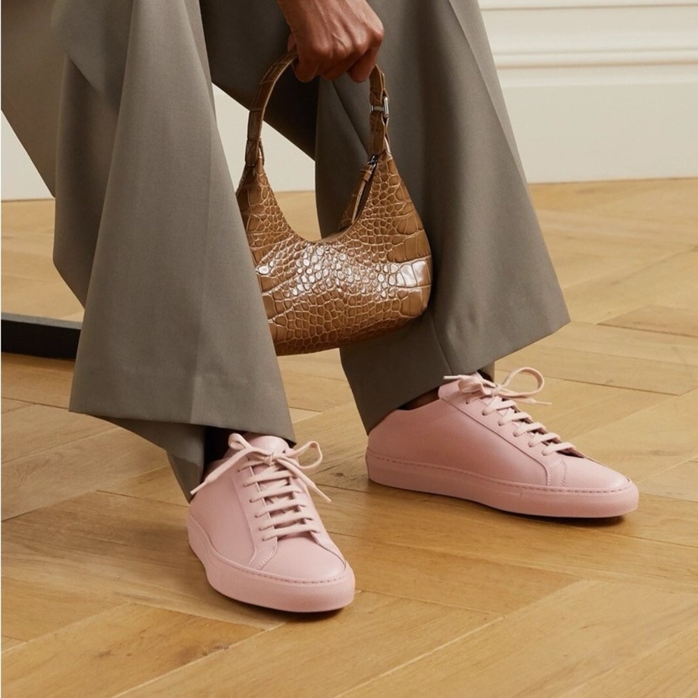 Woman By Common Projects - Achilles Low Original
Sneaker Blush Pink - SZ 37 US 7